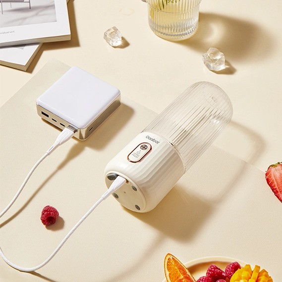 portable-juicer-2-ezgif